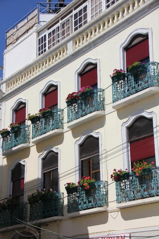 Al - Alojamento Local Pension Bicuar Hotel Olhao Exterior photo