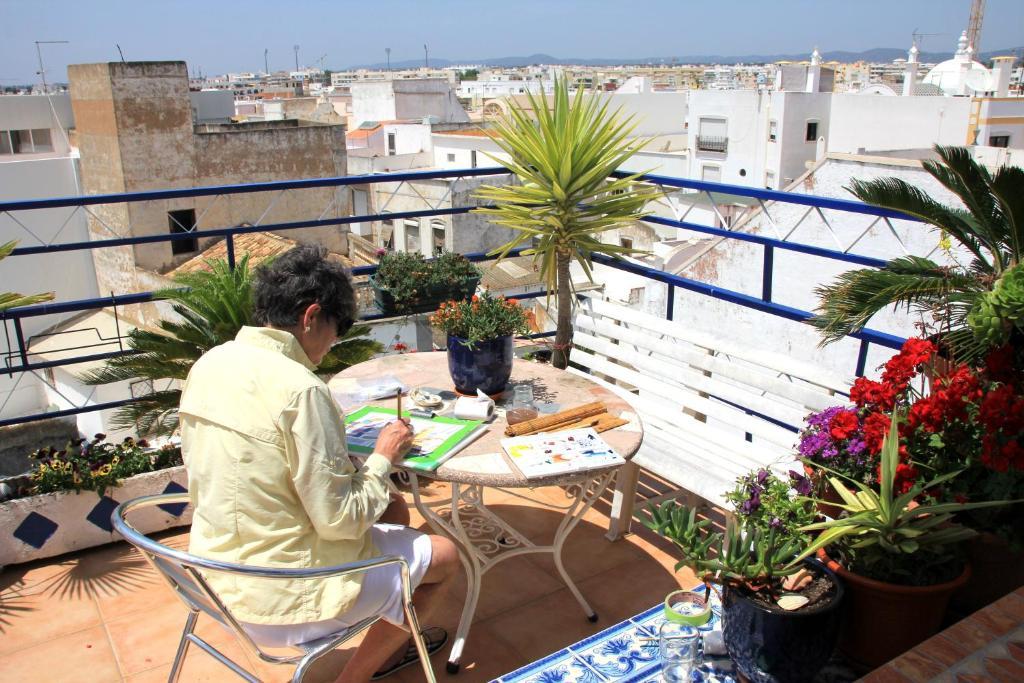 Al - Alojamento Local Pension Bicuar Hotel Olhao Exterior photo